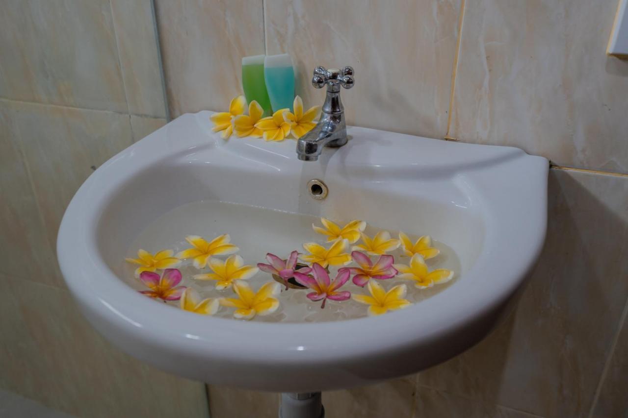 Lo Sari Bungalow Batununggul Экстерьер фото